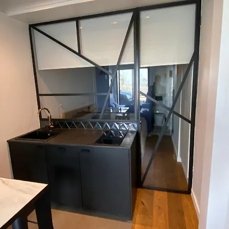 Face Mer Avec Terrasse Et Parking דירה *