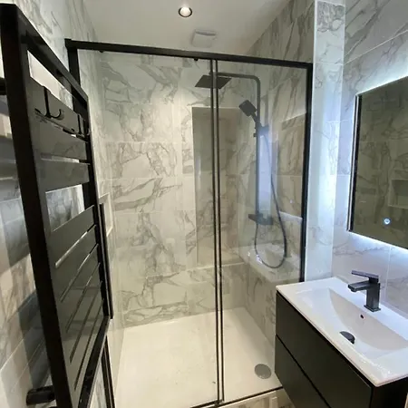 Face Mer Avec Terrasse Et Parking Apartamento